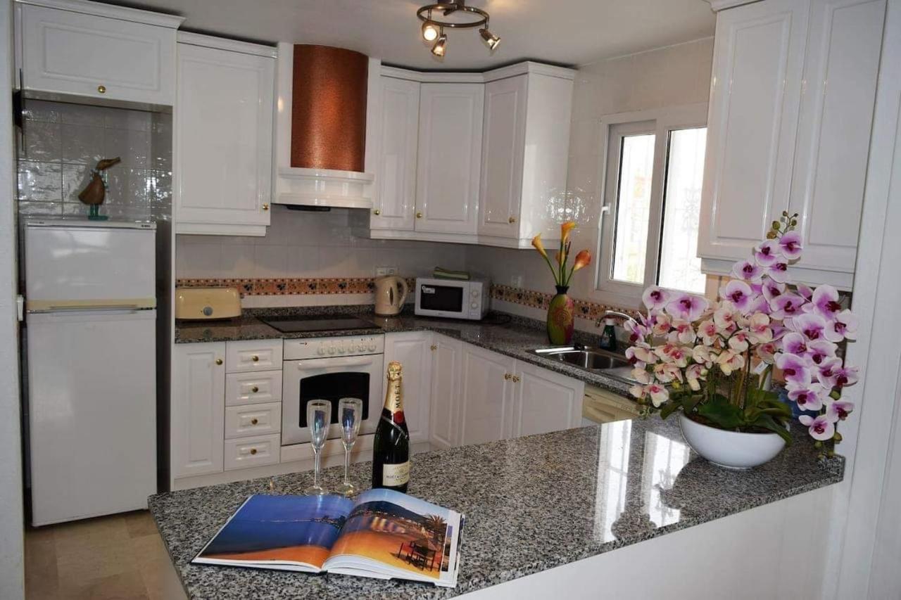 Fabulous 2 Bed 2 Bath Apartment ! Villamartin  Exteriér fotografie